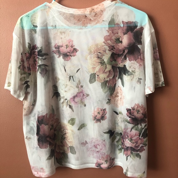 Floral Mesh Crop Top (0X) - Picture 2 of 4